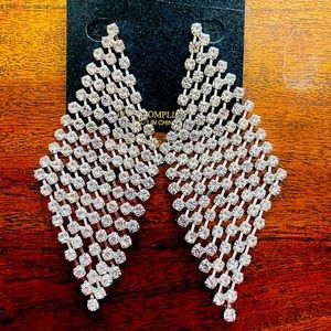 Clear crystal dangle competition dress earrings